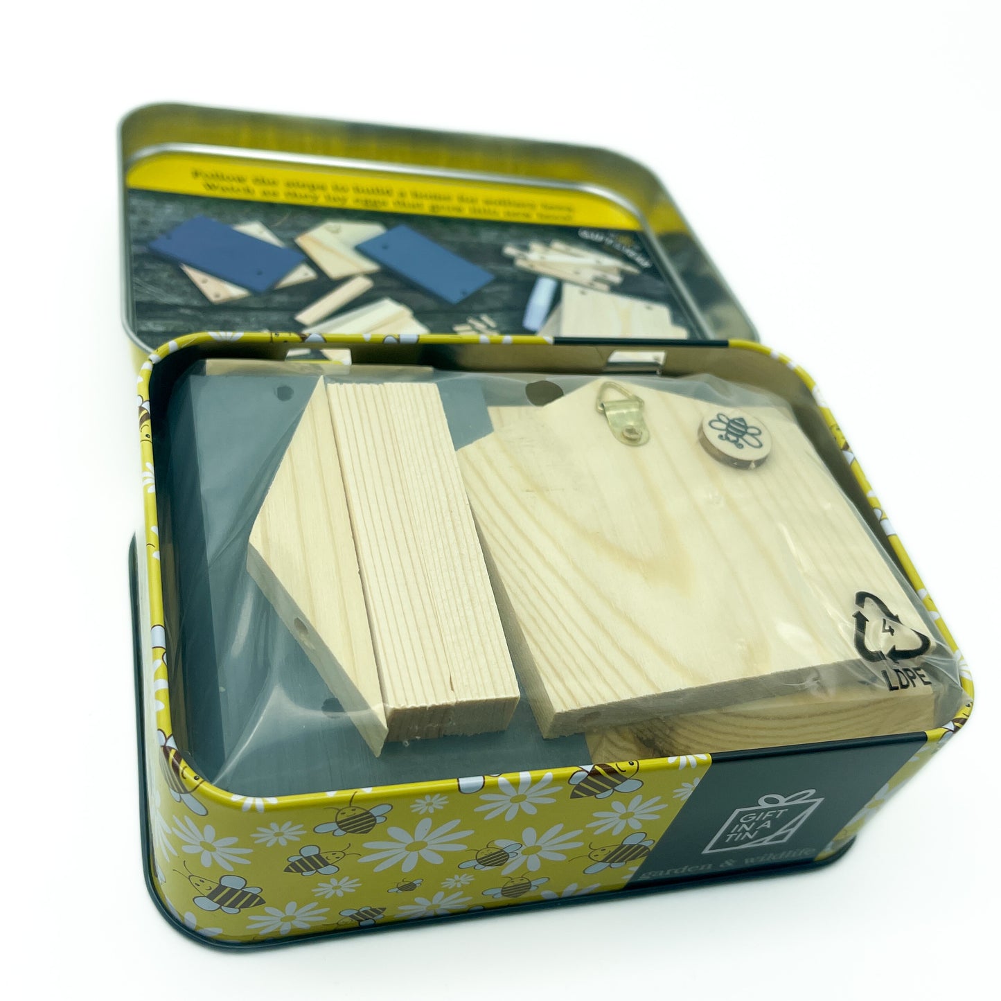 Build a Bee Hotel - in a tin